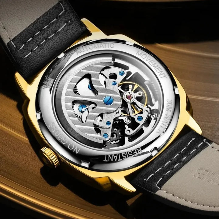 La pulsera del Vértice Plata está cuidadosamente diseñada con materiales premium, combinando la elegancia del cuero legítimo. Proporciona una comodidad incomparable y una sensación única de estar usando un reloj casi imperceptible en la muñeca.